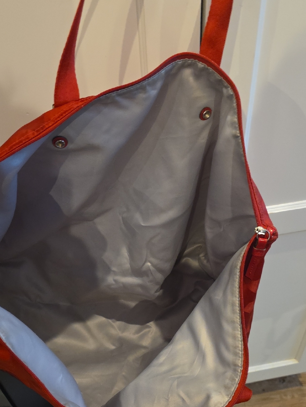 Coach Extra LARGE RED NYLON TOTE - Picture 5 of 7